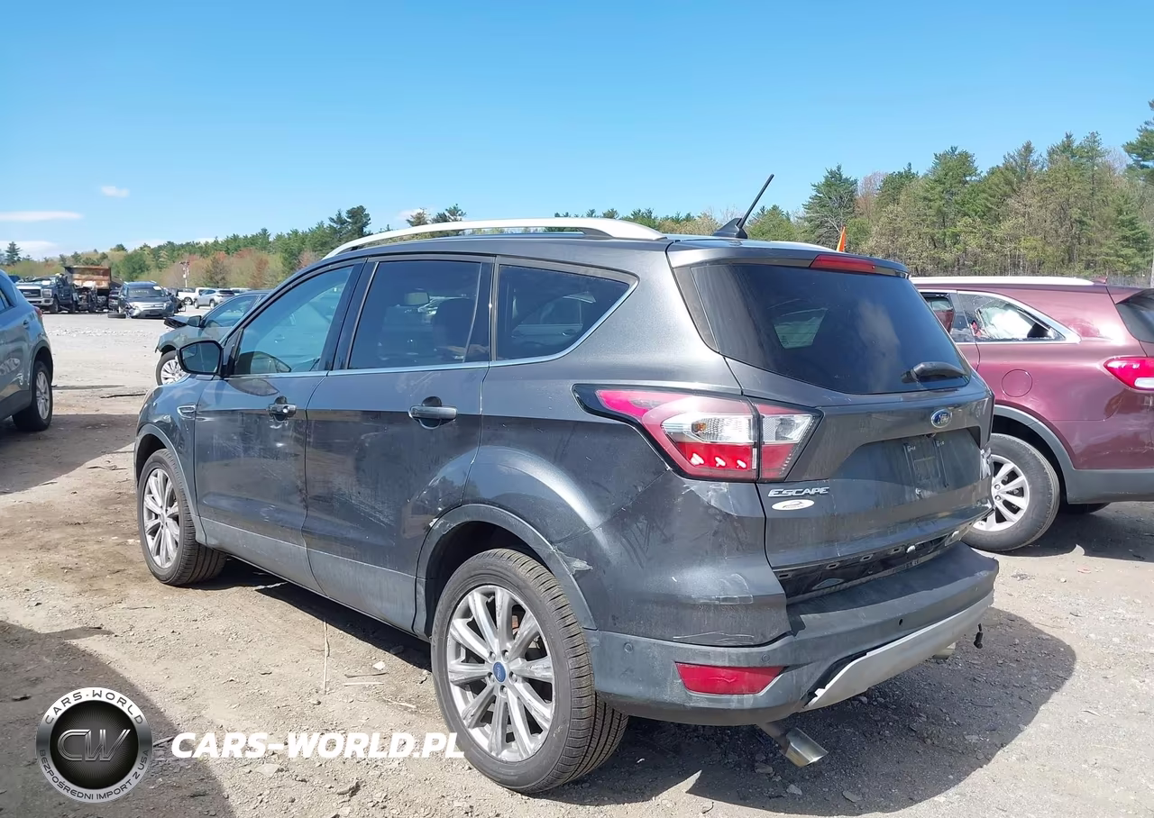 2018 Ford Escape Titanium VIN:1FMCU9J97JUA72581 - 3