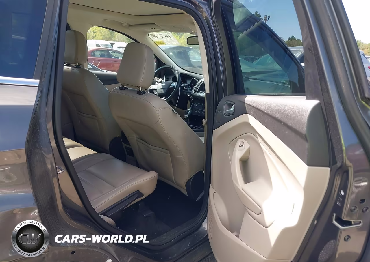 2018 Ford Escape Titanium VIN:1FMCU9J97JUA72581 - 8