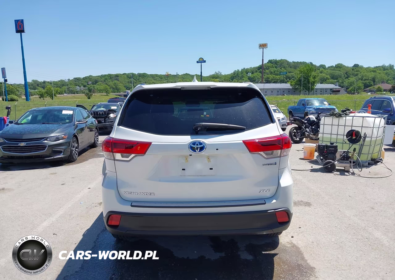 2019 Toyota Highlander Hybrid Xle VIN:5TDJGRFH5KS053083 - 17