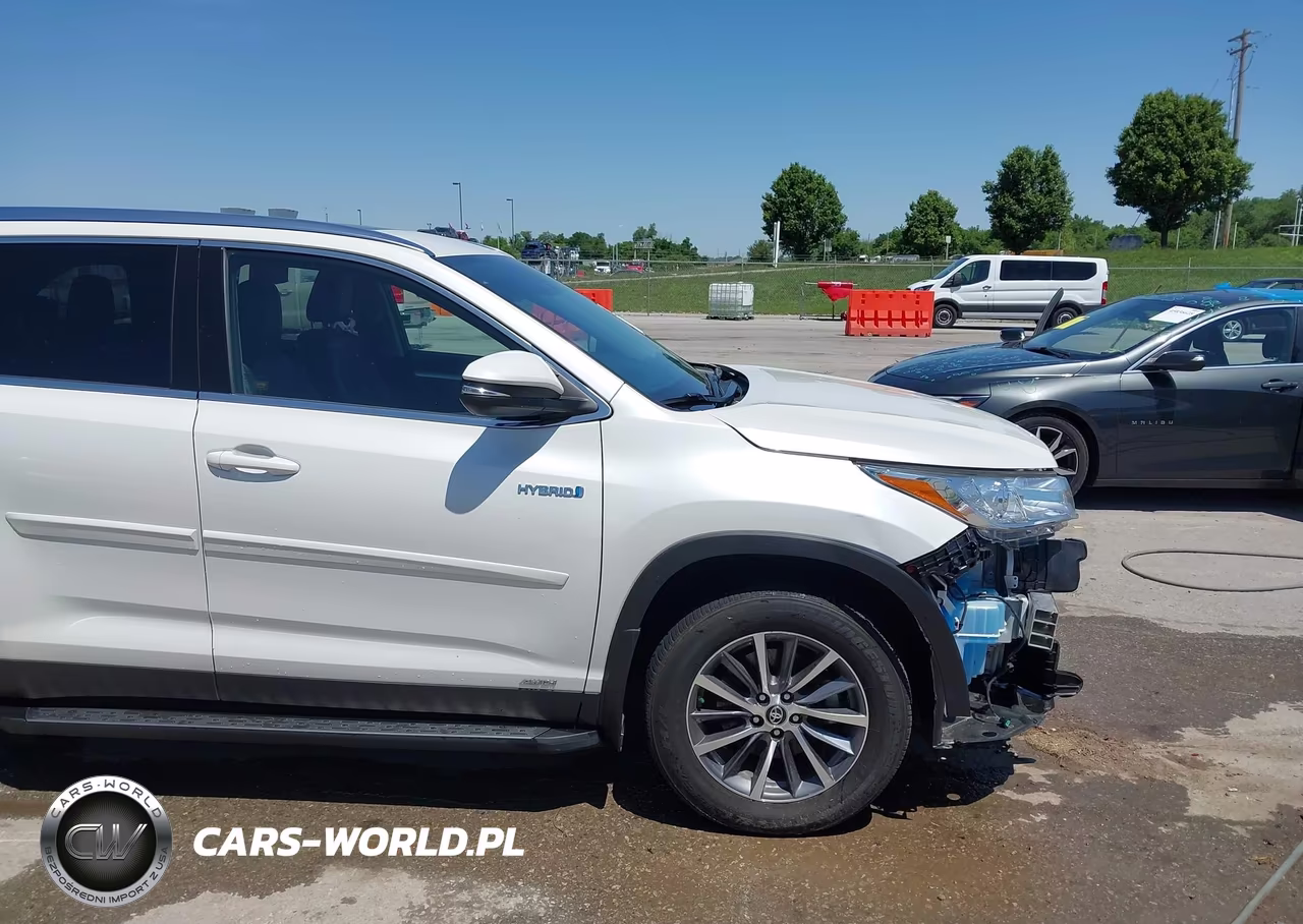 2019 Toyota Highlander Hybrid Xle VIN:5TDJGRFH5KS053083 - 18