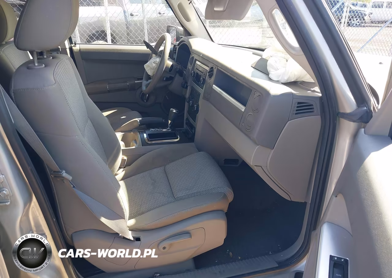 2009 Jeep Commander Sport VIN:1J8HG48K39C517602 - 5
