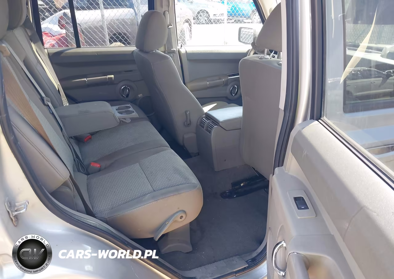 2009 Jeep Commander Sport VIN:1J8HG48K39C517602 - 8