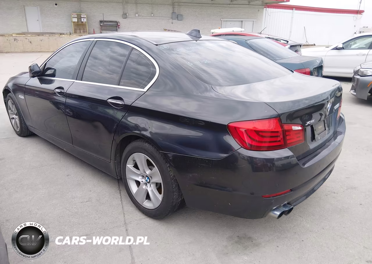 2013 BMW 528I xDrive VIN:WBAXH5C52DD109468 - 3