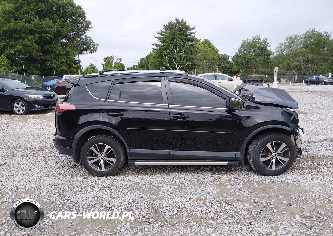 2018 Toyota Rav4 Xle VIN:2T3WFREV1JW495727 - 13