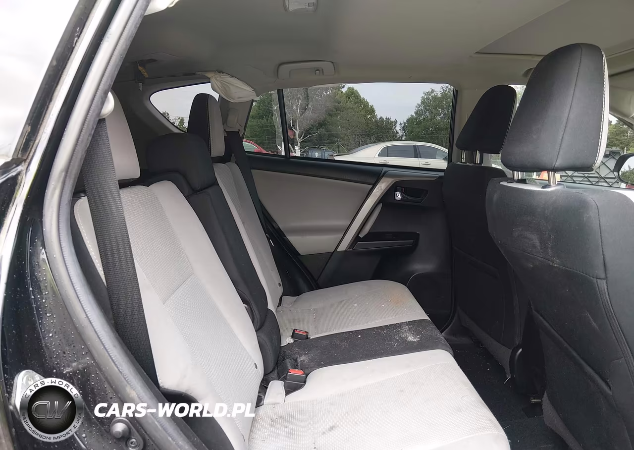 2018 Toyota Rav4 Xle VIN:2T3WFREV1JW495727 - 8