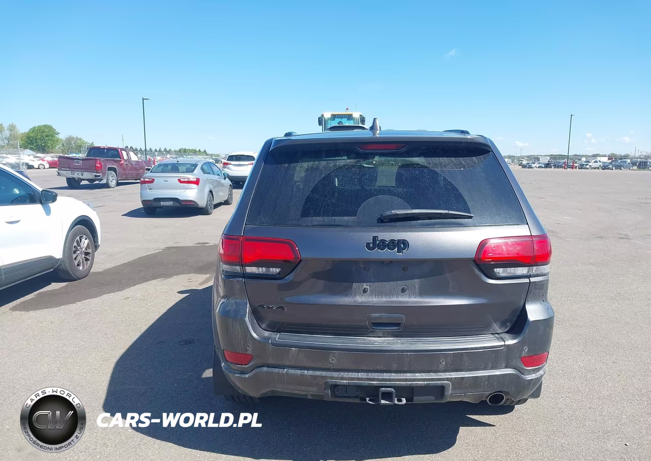 2019 Jeep Grand Cherokee Altitude 4X4 VIN:1C4RJFAG8KC804874 - 17