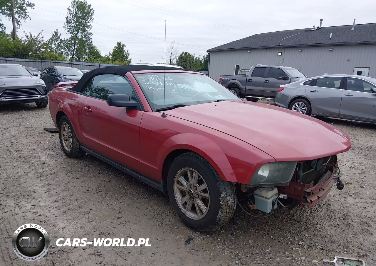 2007 Ford Mustang V6 Deluxe-V6 Premium