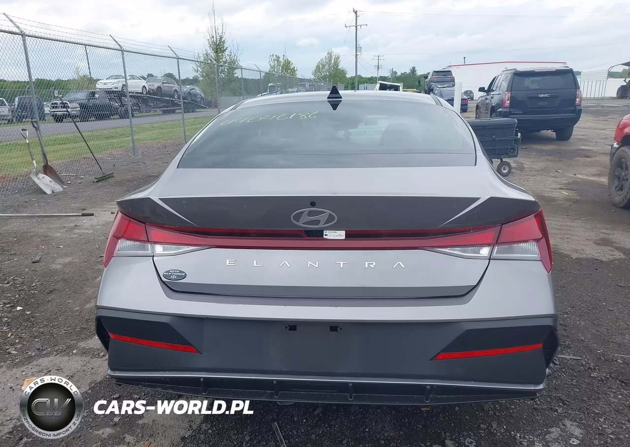 2024 Hyundai Elantra Sel VIN:KMHLM4DG0RU693766 - 16