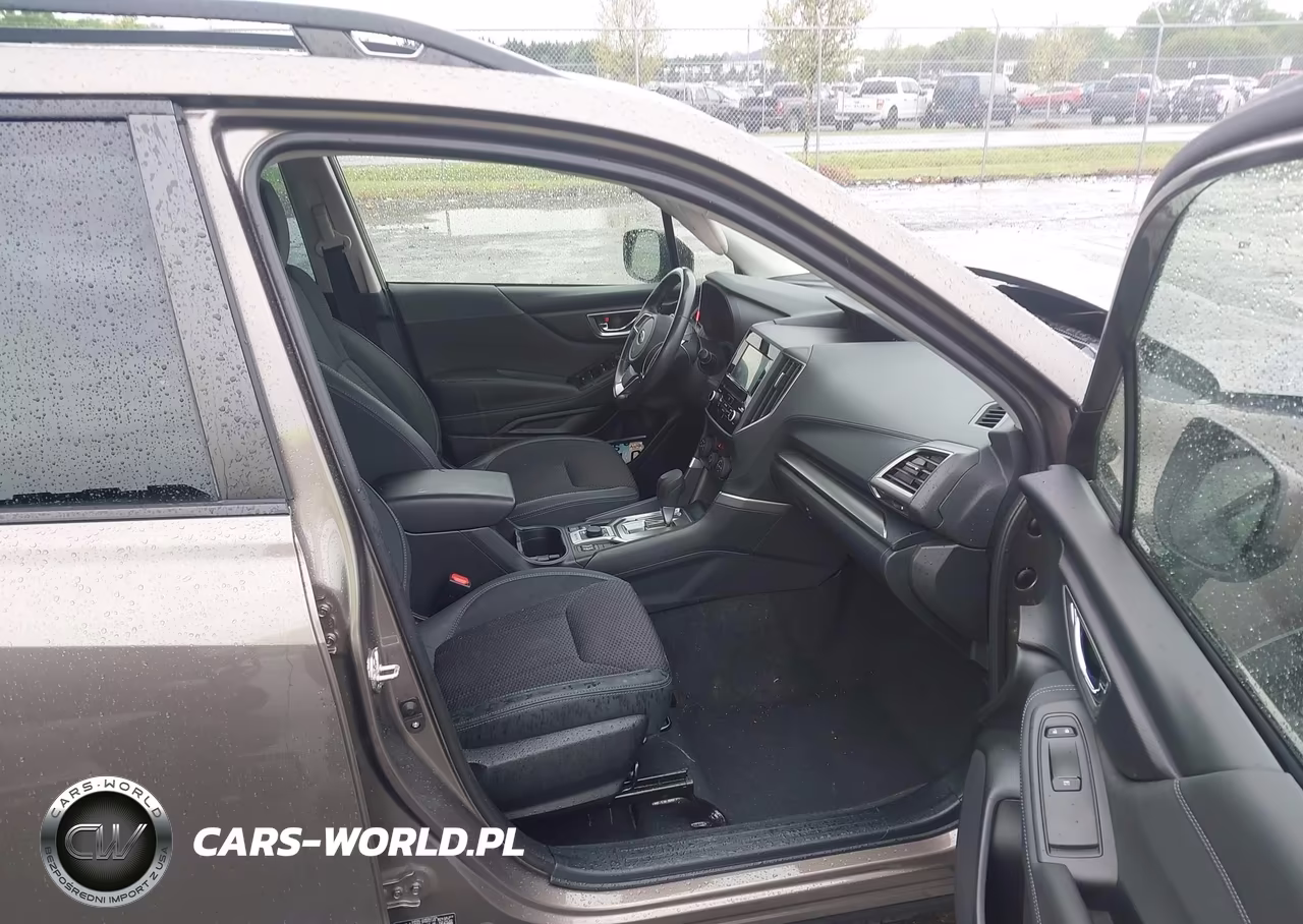 2023 Subaru Forester Premium VIN:JF2SKADC3PH482148 - 5