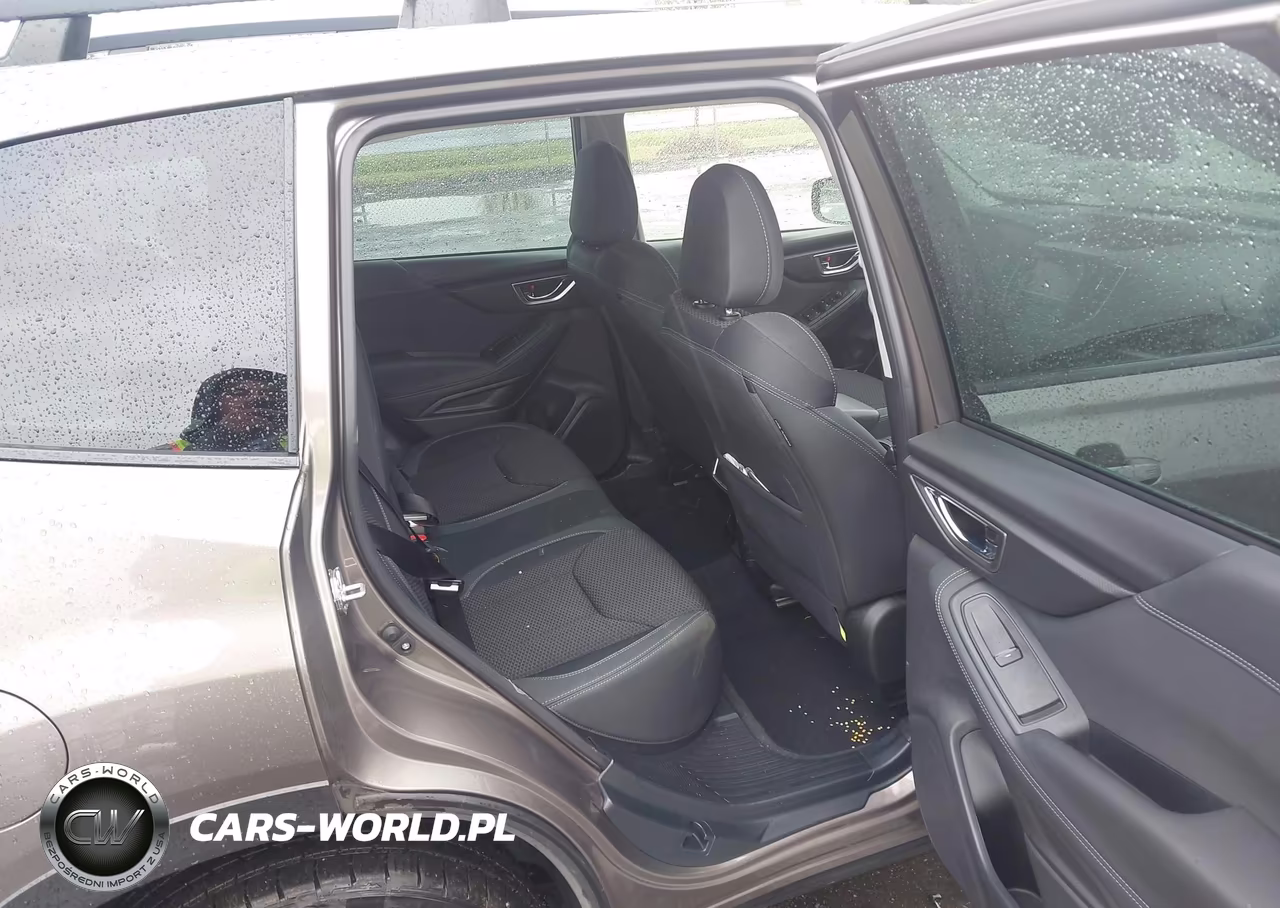 2023 Subaru Forester Premium VIN:JF2SKADC3PH482148 - 8