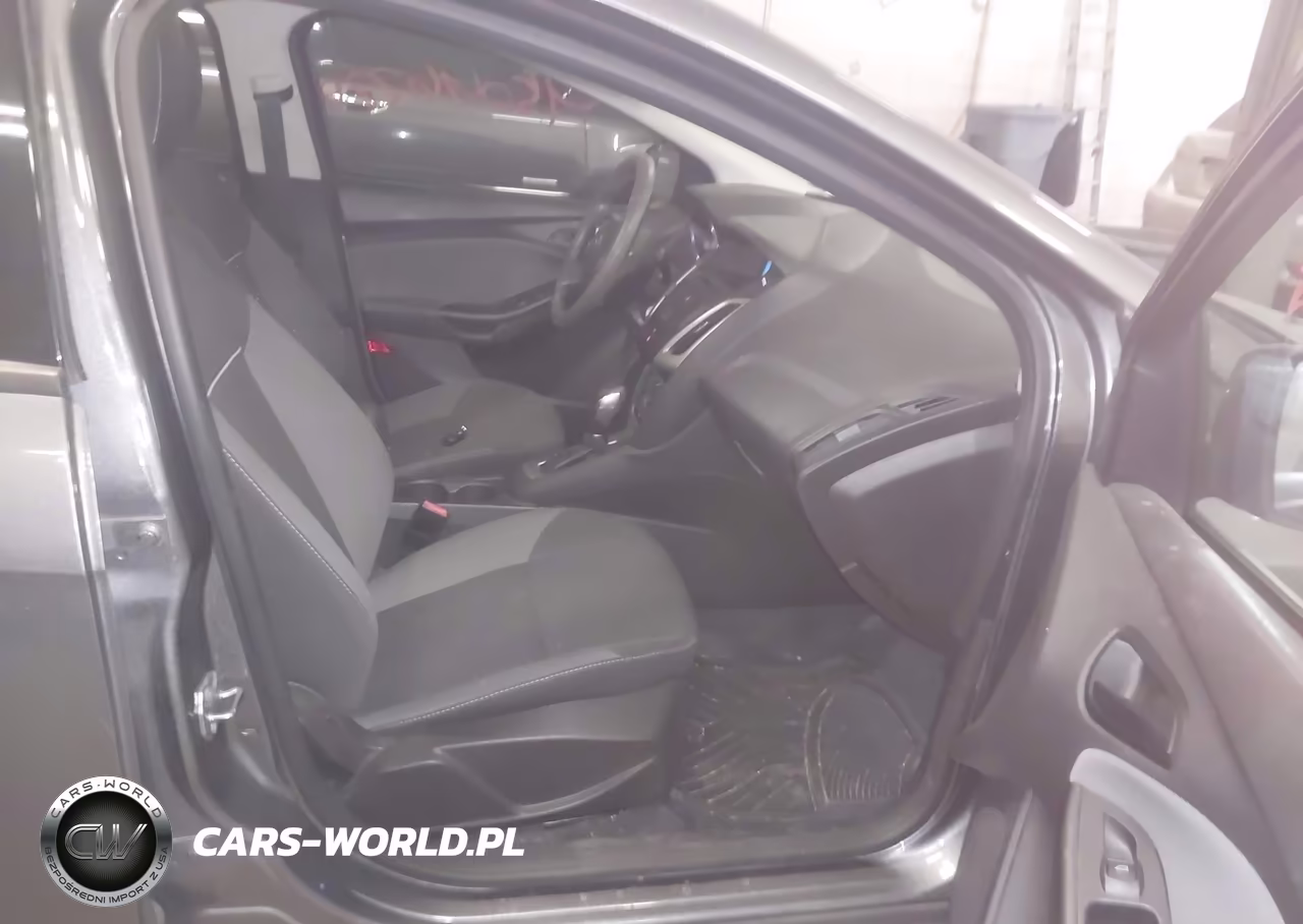 2012 Ford Focus Se VIN:1FAHP3F21CL324236 - 5