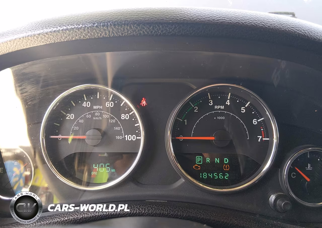 2012 Jeep Wrangler Unlimited Sahara VIN:1C4HJWEG5CL163402 - 7