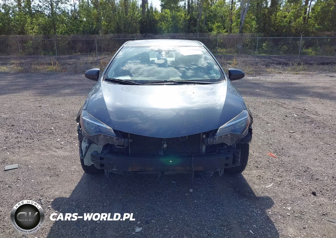 2019 Toyota Corolla Le VIN:2T1BURHE5KC240932 - 12