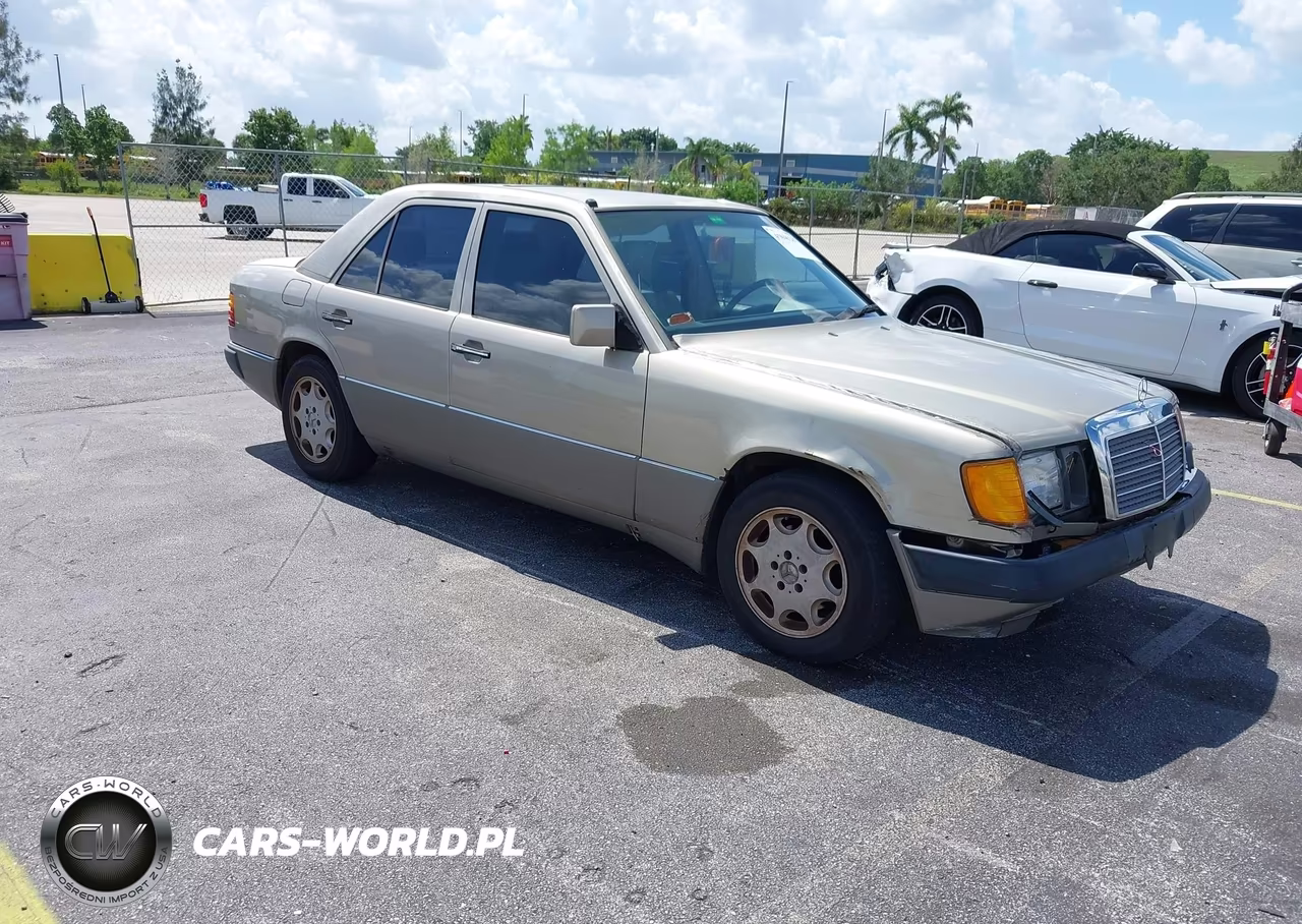 1991 Mercedes-Benz 300 E