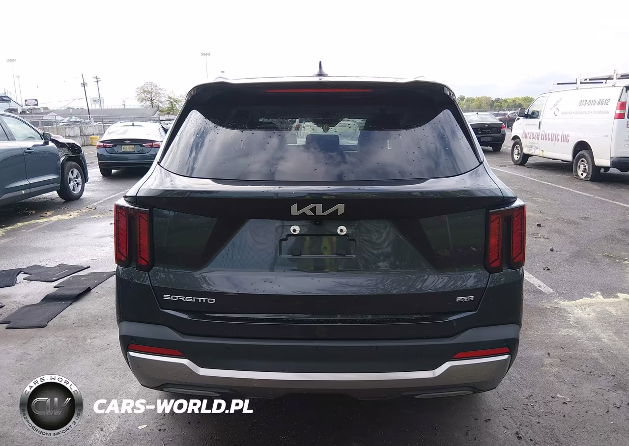 2025 Kia Sorento S VIN:5XYRLDJC6SG327711 - 16