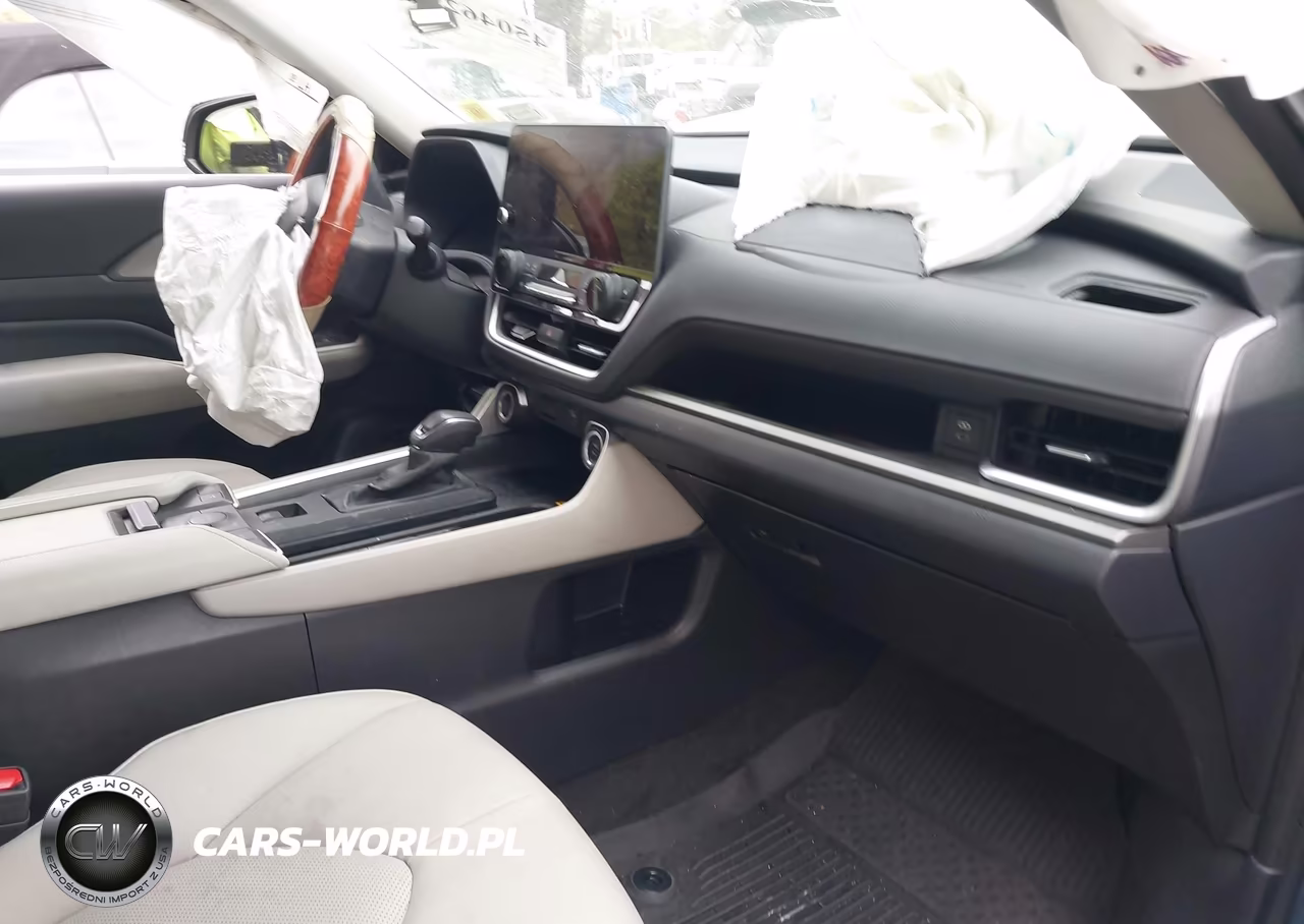 2024 Toyota Grand Highlander Xle VIN:5TDAAAB59RS050678 - 5