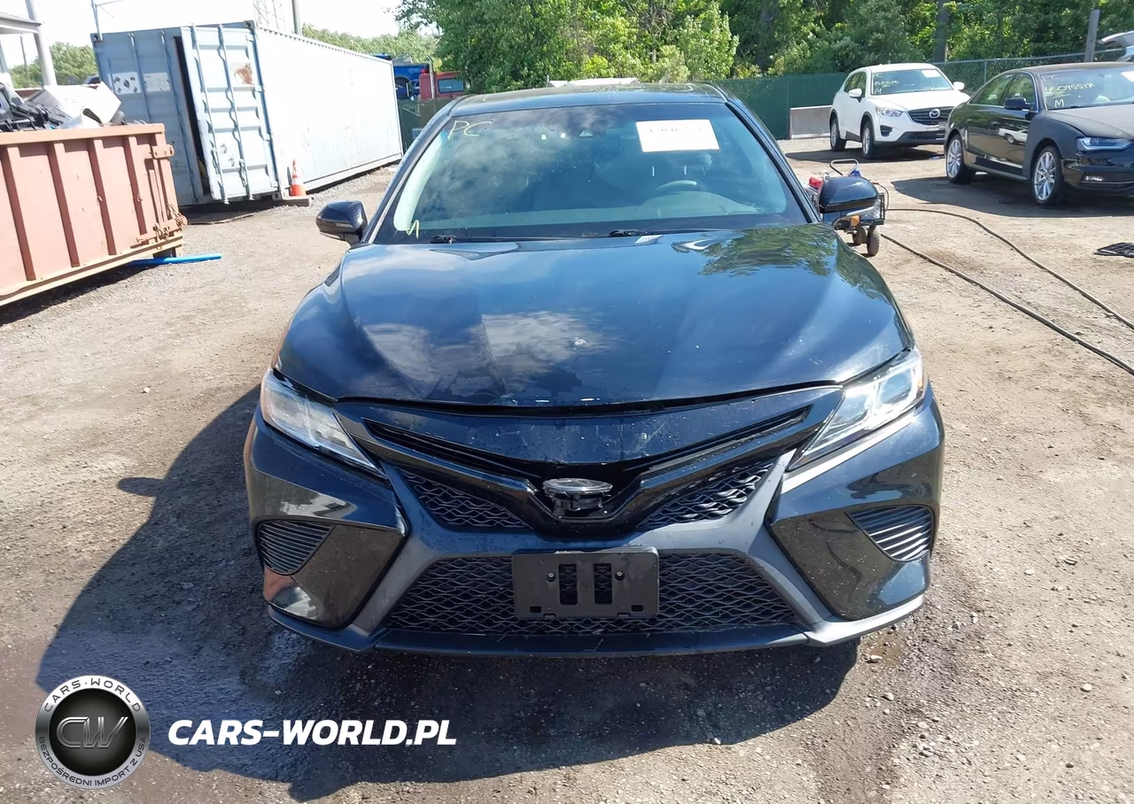 2018 Toyota Camry Se VIN:4T1B11HK4JU047863 - 12