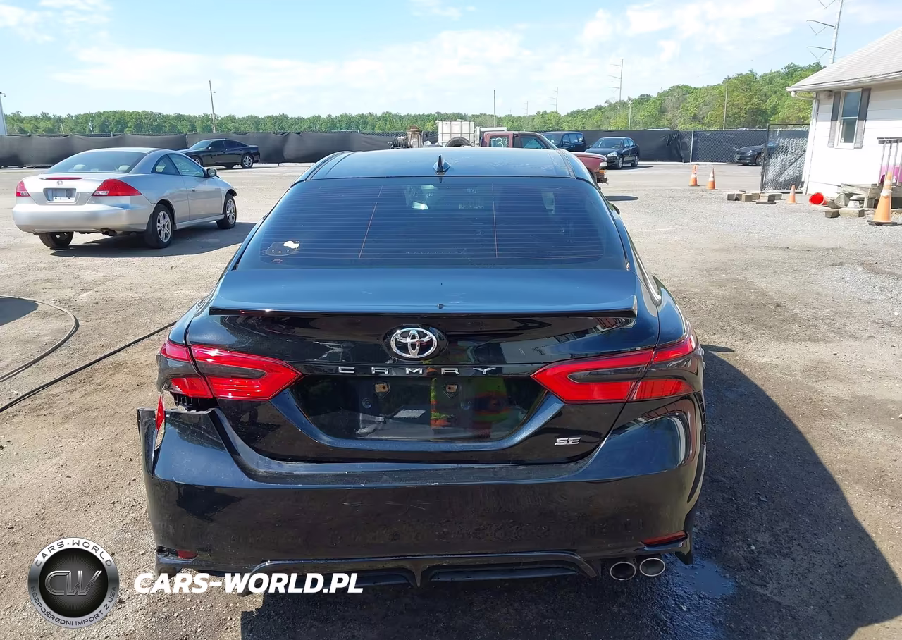2018 Toyota Camry Se VIN:4T1B11HK4JU047863 - 16