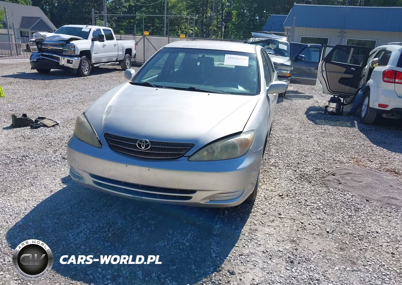 2002 Toyota Camry Le VIN:4T1BE32K62U079434 - 15