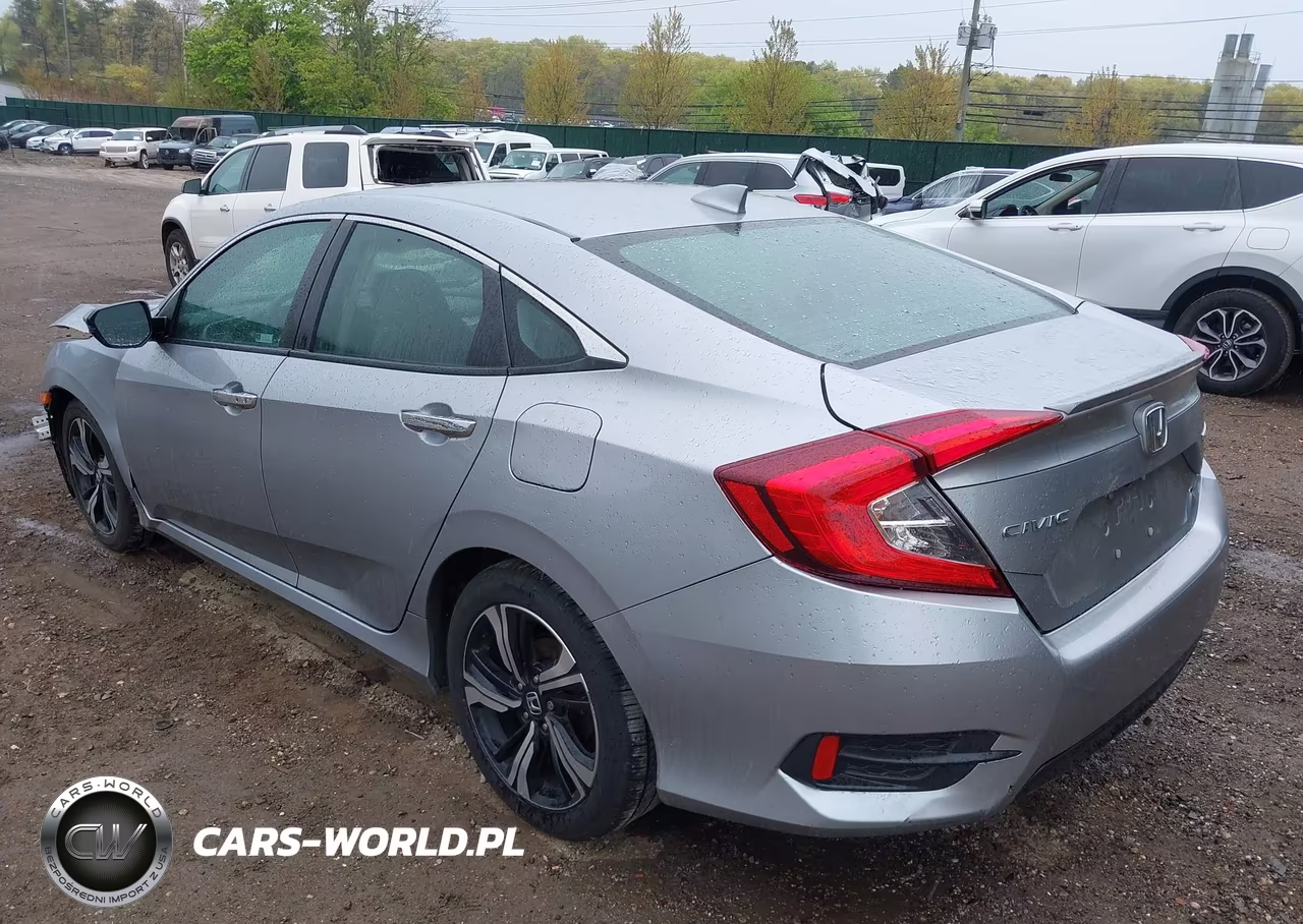 2018 Honda Civic Touring VIN:19XFC1F93JE200201 - 3