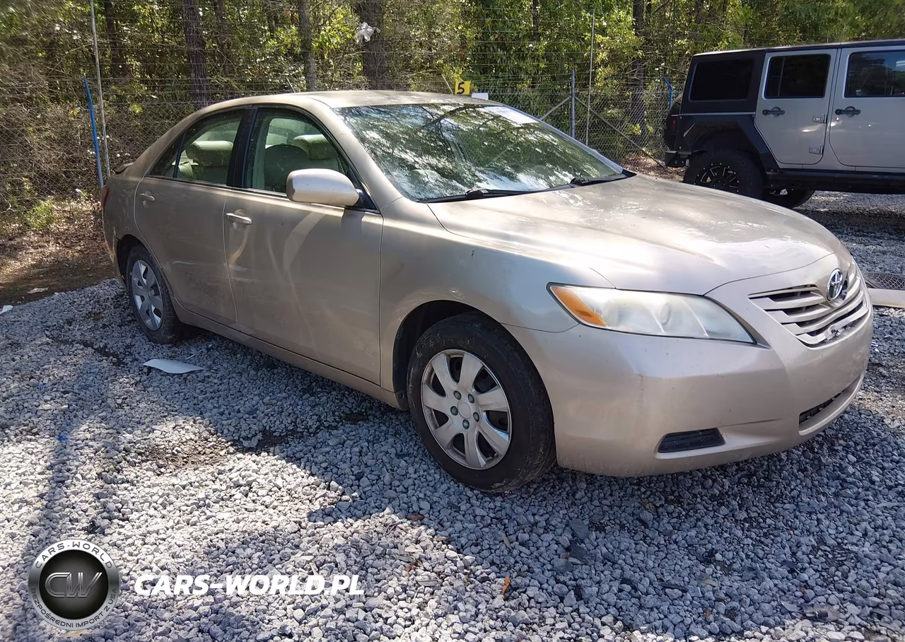 2007 Toyota Camry Le – zdjęcie 1 z 16