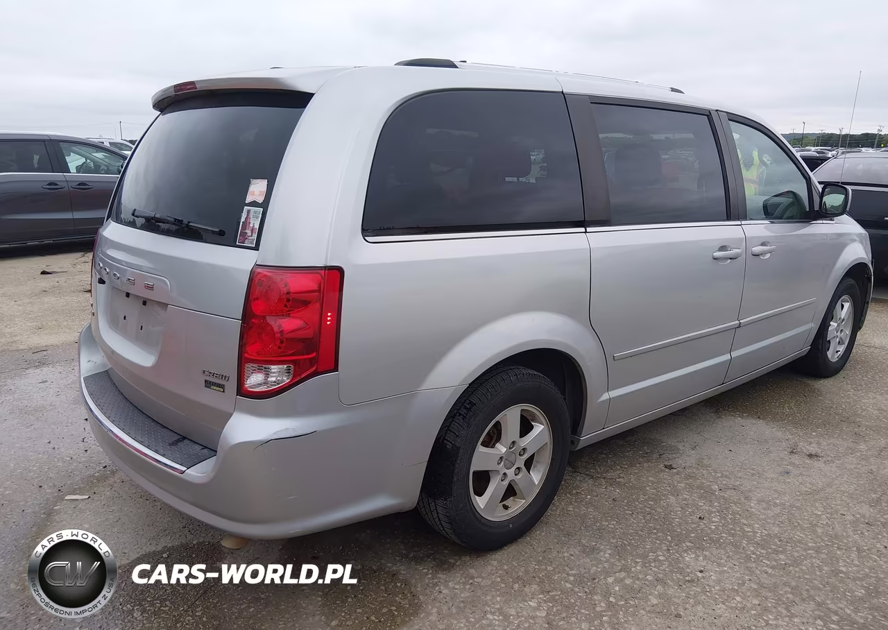 2011 Dodge Grand Caravan Crew VIN:2D4RN5DG9BR751669 - 4