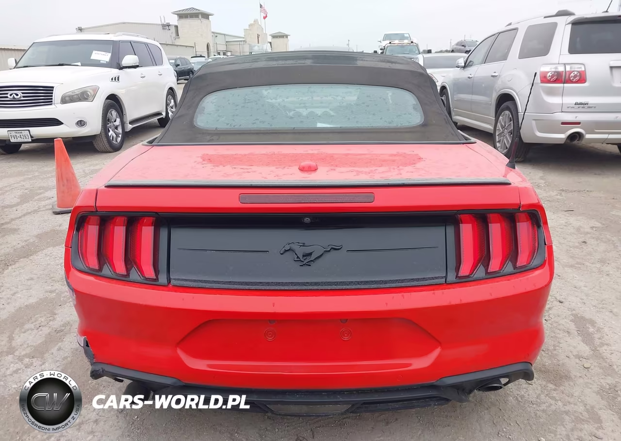 2018 Ford Mustang Ecoboost Premium VIN:1FATP8UH1J5124201 - 16