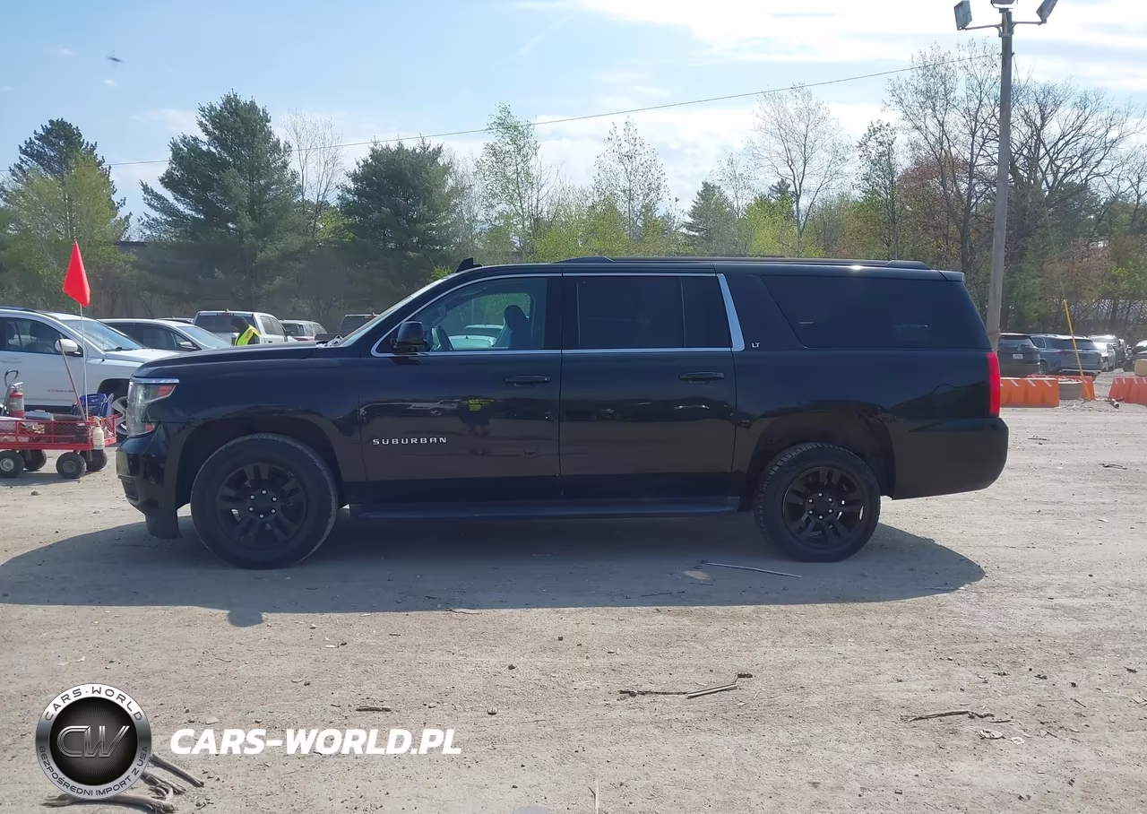 2018 Chevrolet Suburban Lt VIN:1GNSKHKC0JR343341 - 14