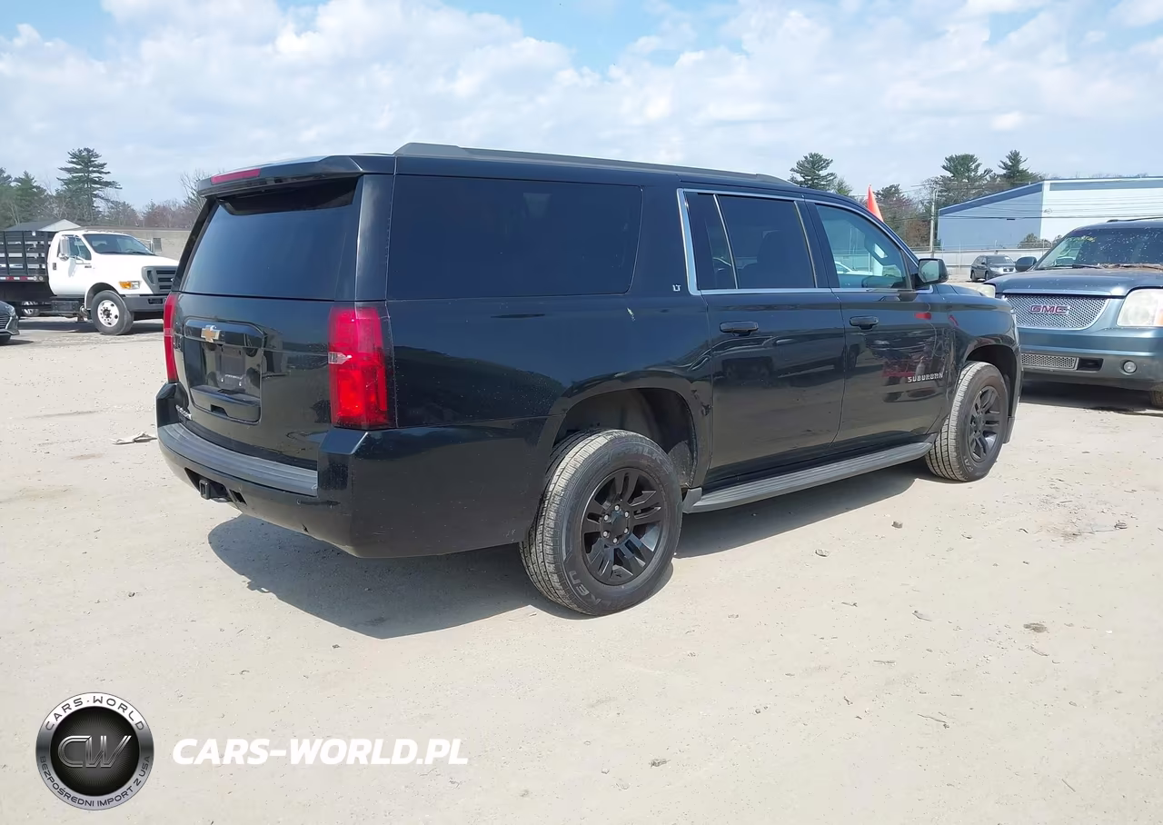 2018 Chevrolet Suburban Lt VIN:1GNSKHKC0JR343341 - 4