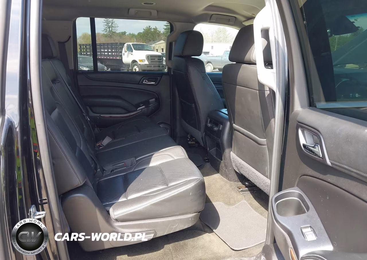 2018 Chevrolet Suburban Lt VIN:1GNSKHKC0JR343341 - 8