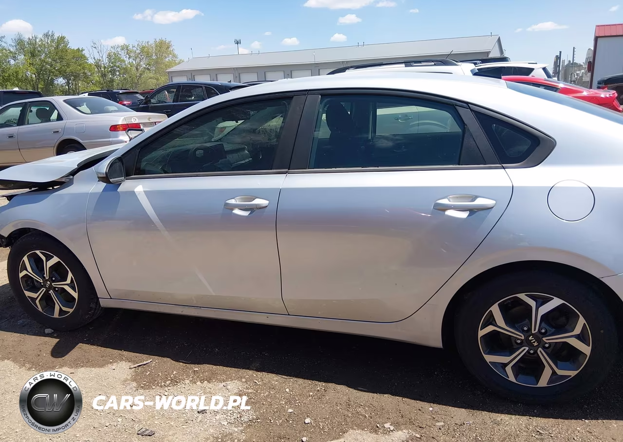 2019 Kia Forte Lxs VIN:3KPF24AD2KE081400 - 14