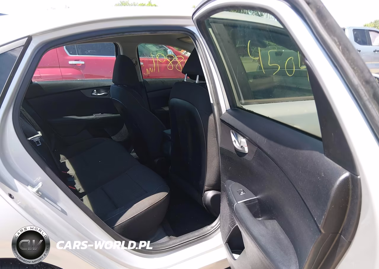 2019 Kia Forte Lxs VIN:3KPF24AD2KE081400 - 8