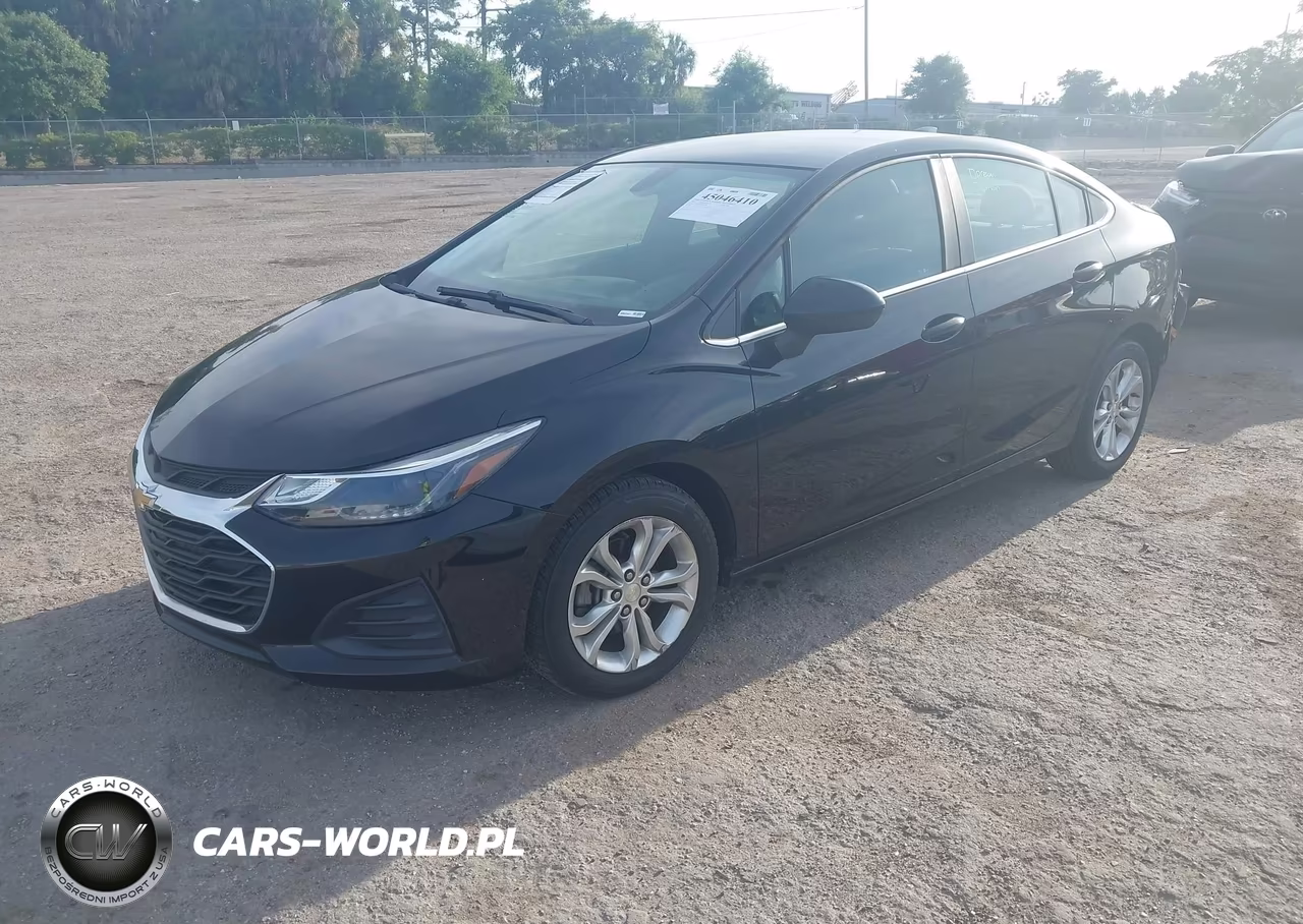 2019 Chevrolet Cruze Lt VIN:1G1BE5SM4K7115808 - 2