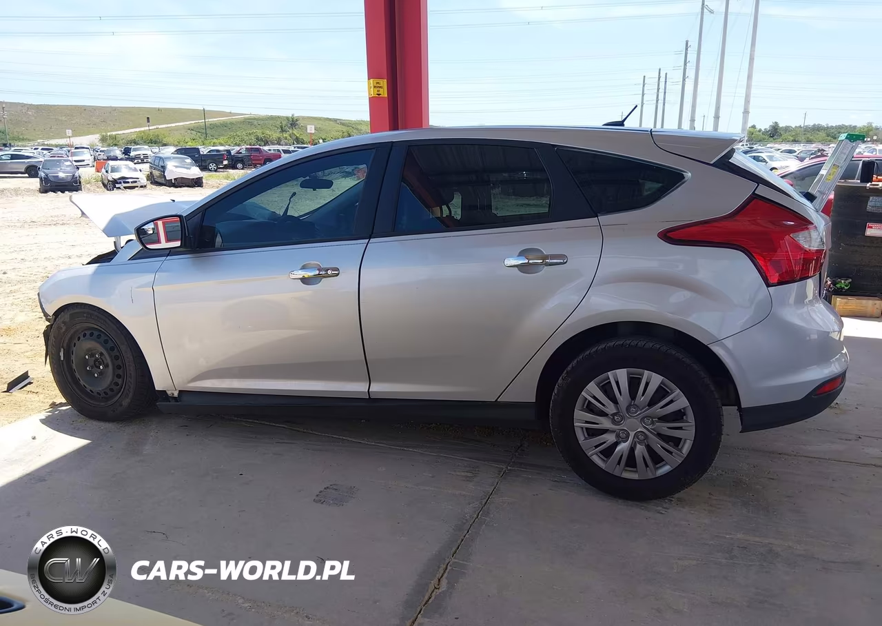 2012 Ford Focus Se VIN:1FAHP3K27CL307320 - 14