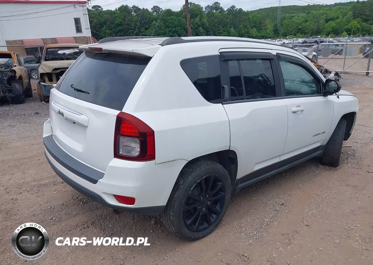 2014 Jeep Compass Sport VIN:1C4NJCBBXED740240 - 4