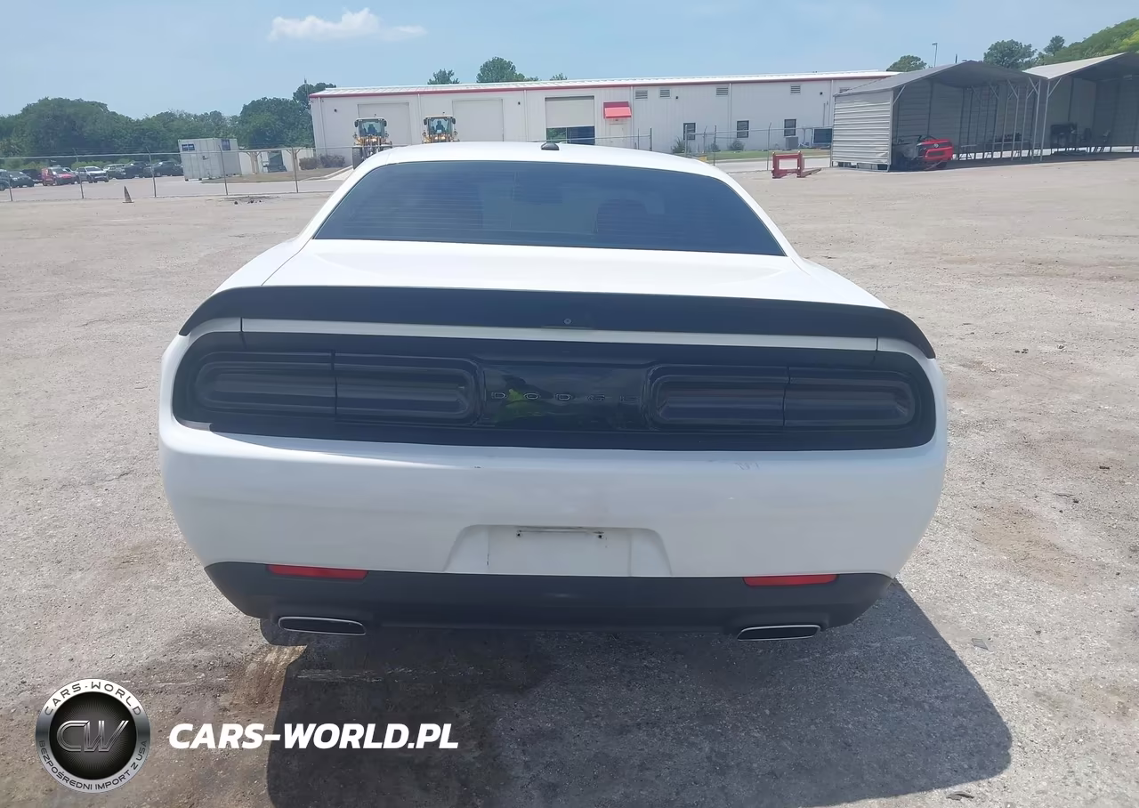 2019 Dodge Challenger Sxt VIN:2C3CDZAGXKH560905 - 17