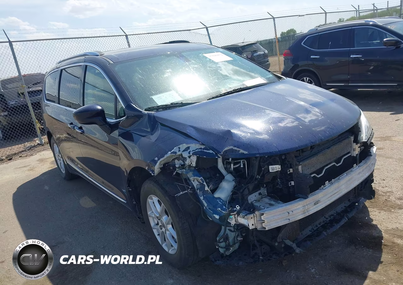 2020 Chrysler Pacifica Touring L – zdjęcie 1 z 17