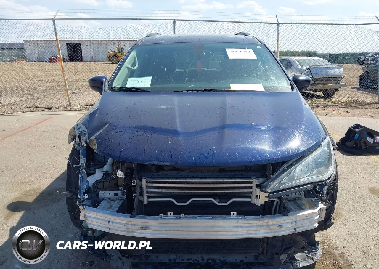 2020 Chrysler Pacifica Touring L VIN:2C4RC1BG3LR157658 - 13