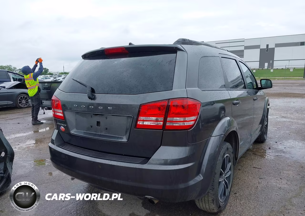2018 Dodge Journey Se VIN:3C4PDCAB9JT518715 - 4