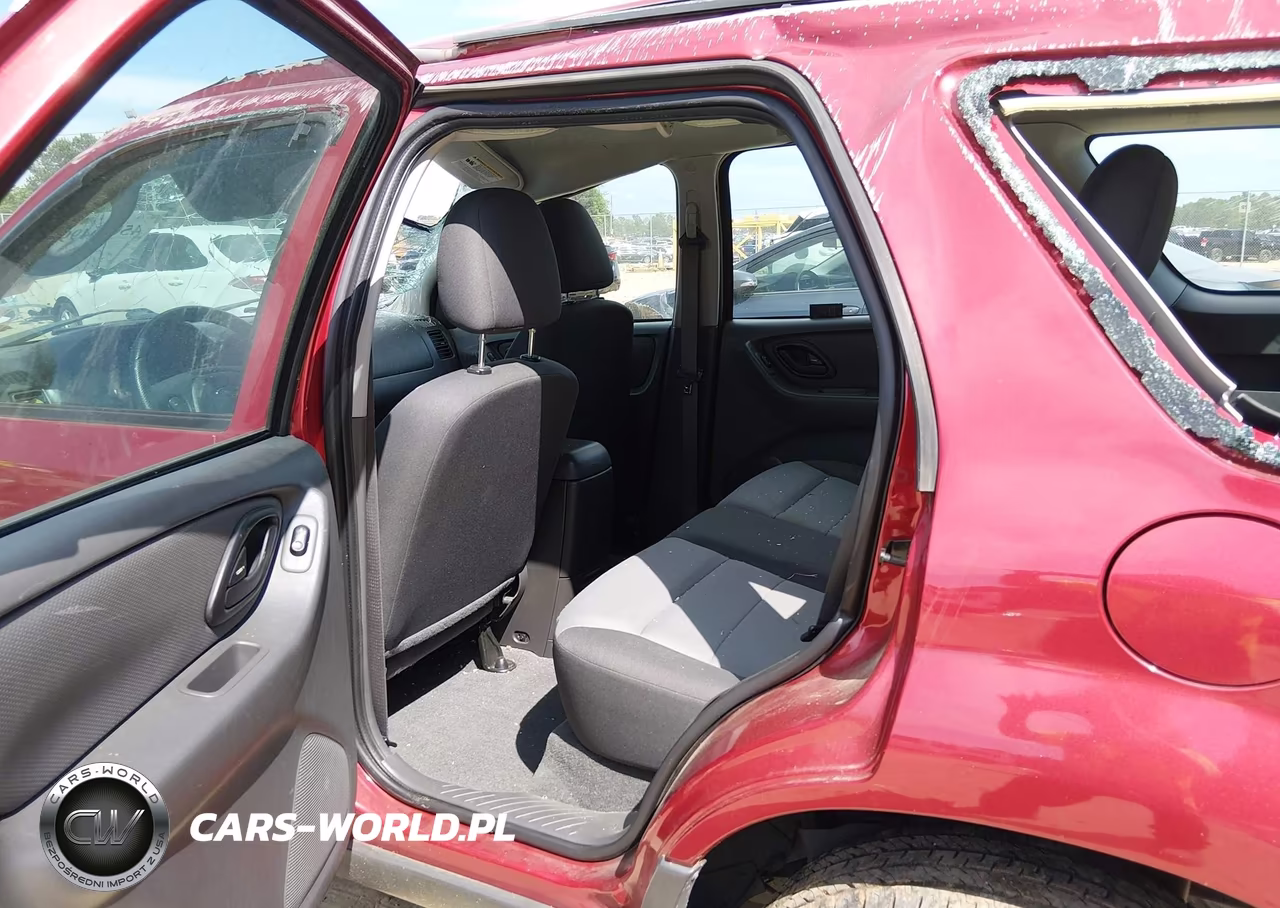 2007 Ford Escape Xls-Xls Manual VIN:1FMYU02Z97KA35231 - 8