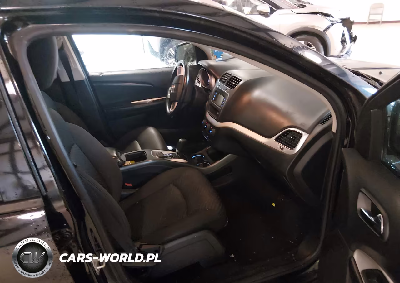 2018 Dodge Journey Se VIN:3C4PDCAB7JT295655 - 5