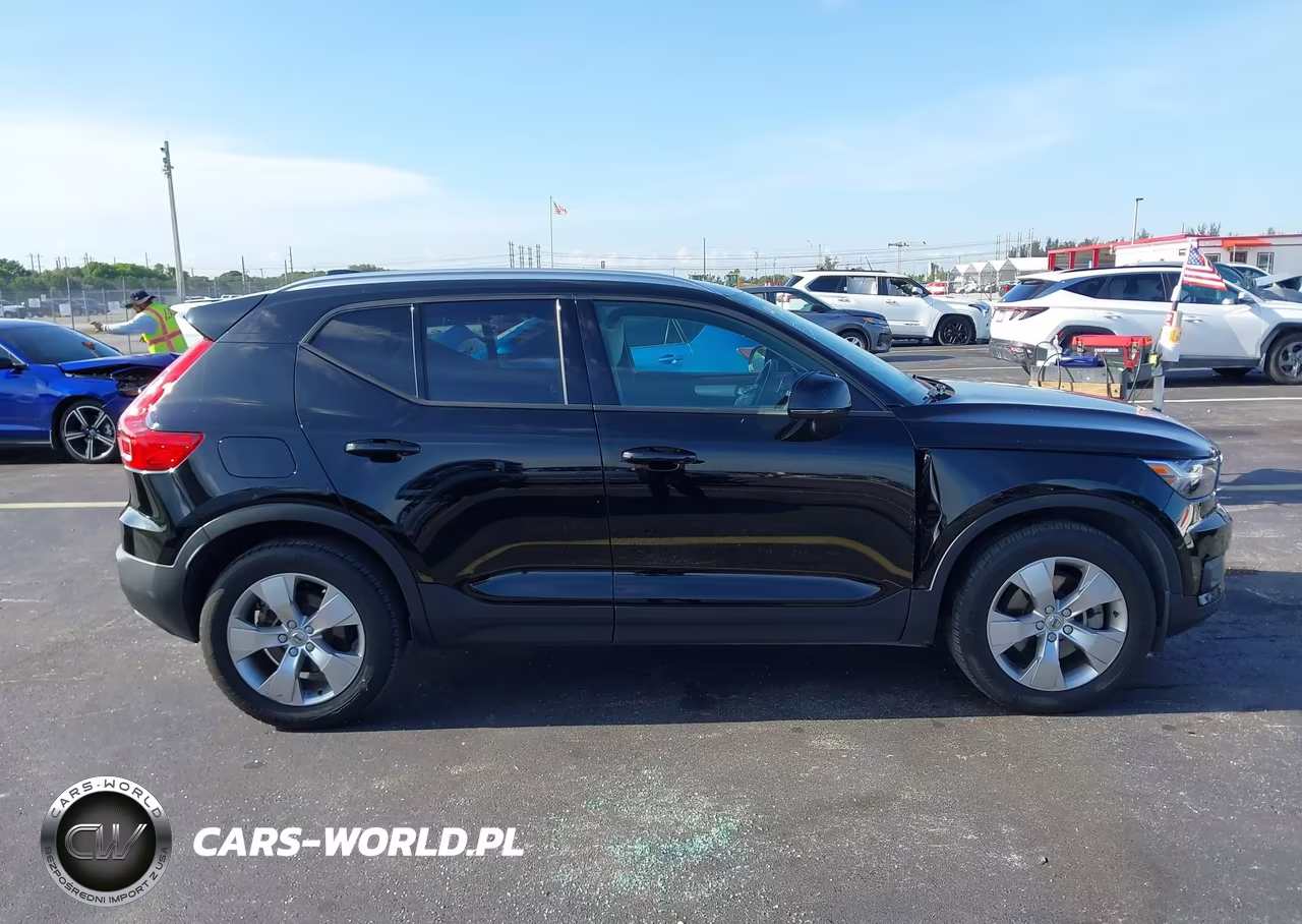 2021 Volvo Xc40 T5 Momentum VIN:YV4162UK8M2430120 - 13