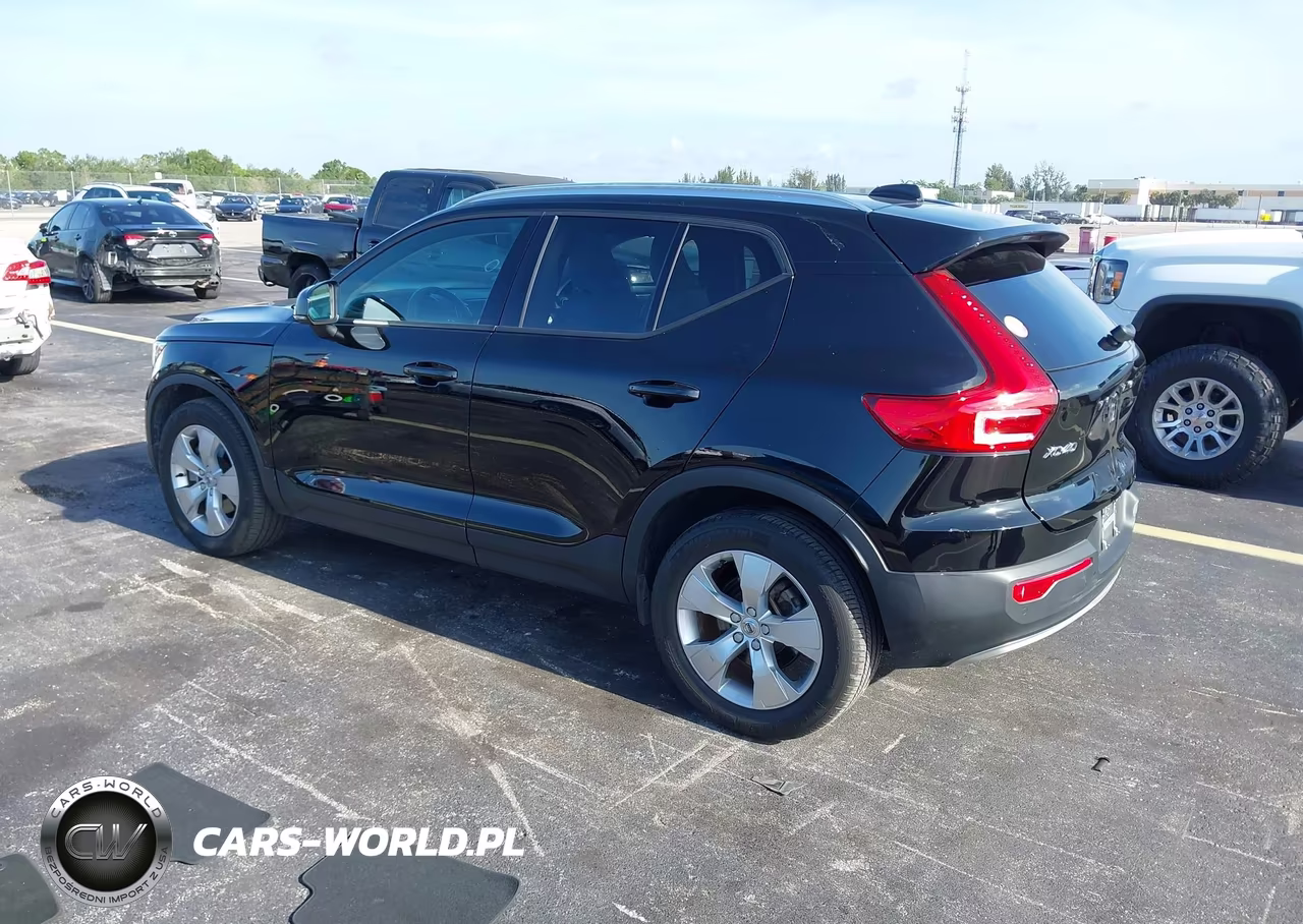 2021 Volvo Xc40 T5 Momentum VIN:YV4162UK8M2430120 - 3