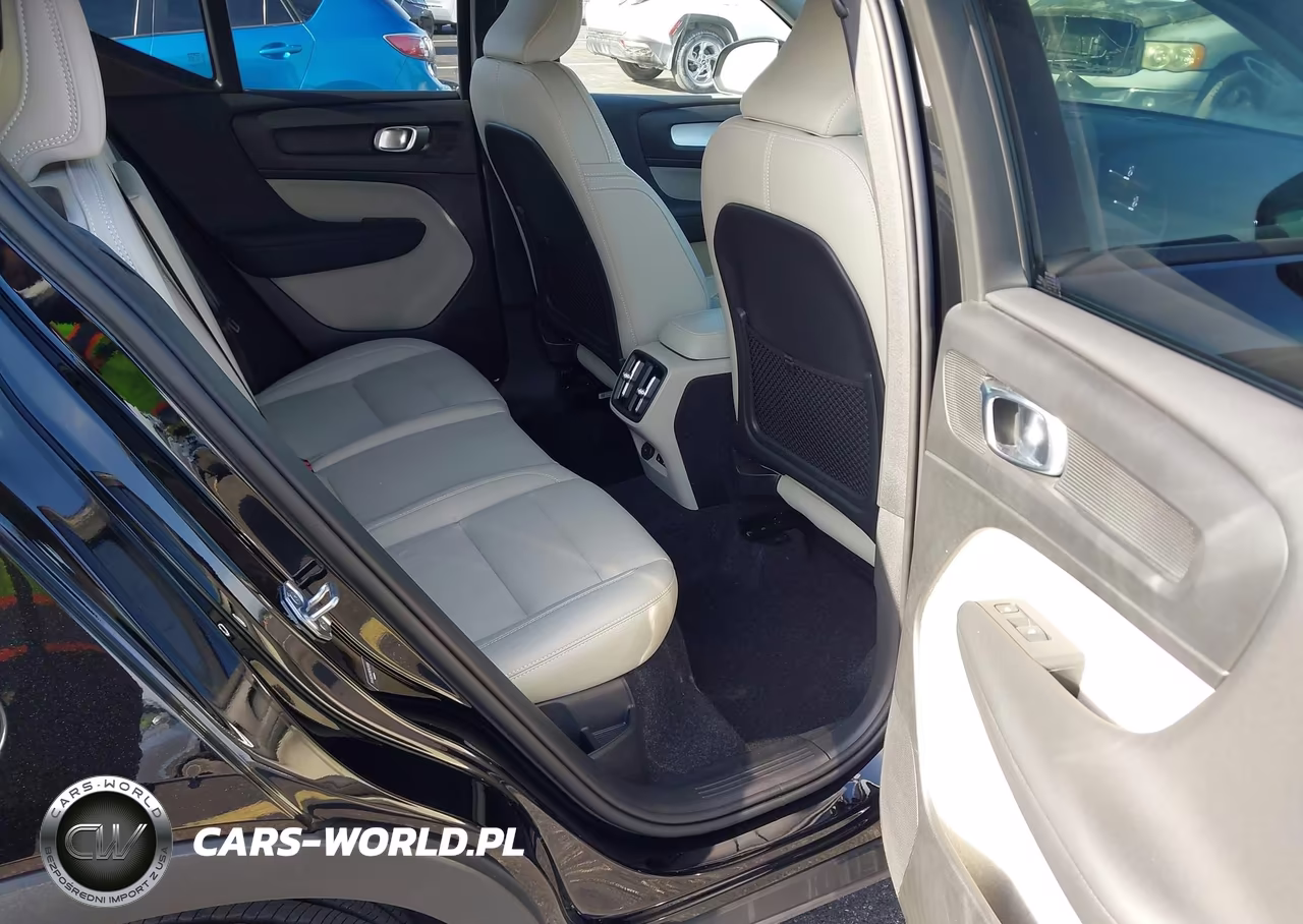 2021 Volvo Xc40 T5 Momentum VIN:YV4162UK8M2430120 - 8