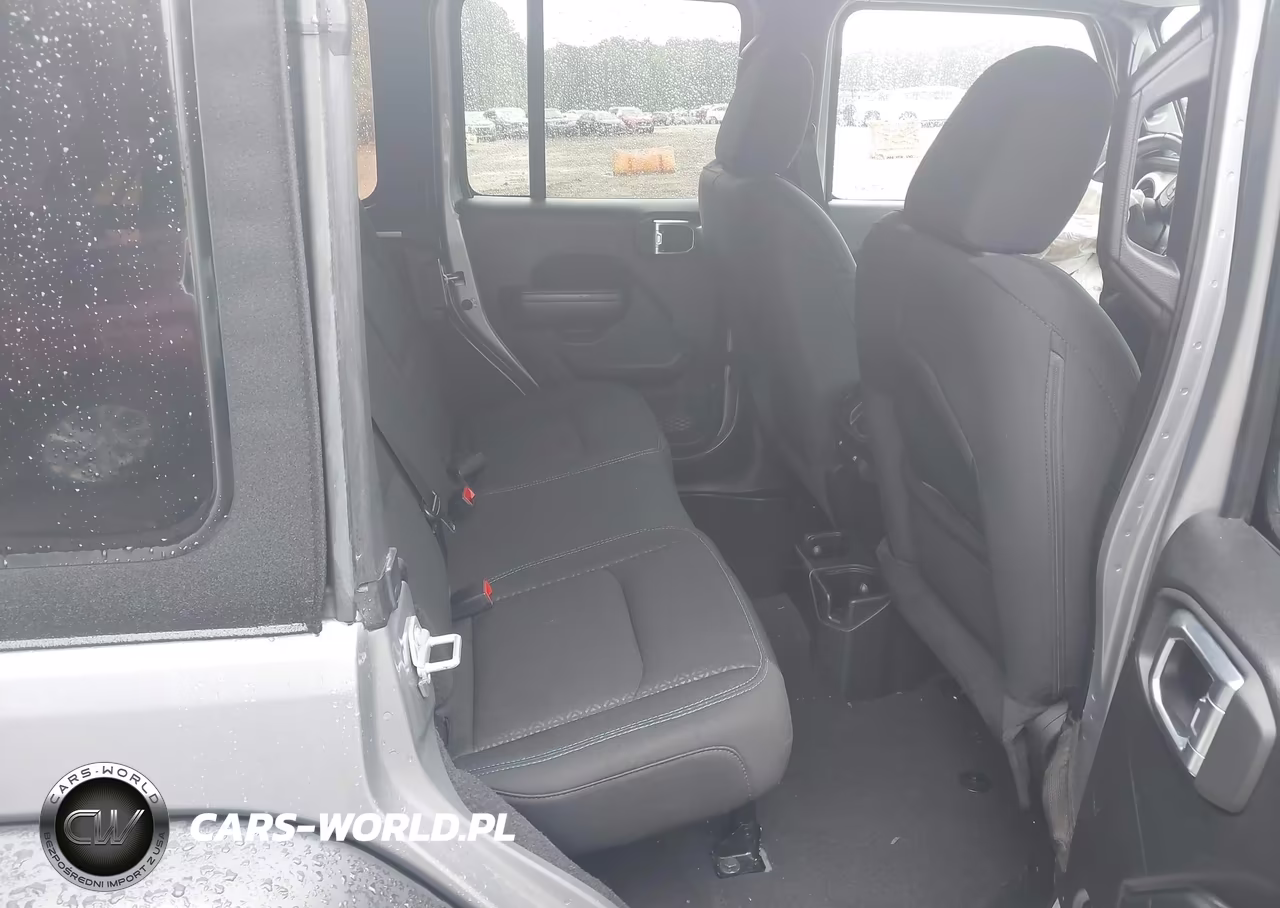 2021 Jeep Wrangler Unlimited Islander 4X4 VIN:1C4HJXDN8MW727307 - 8