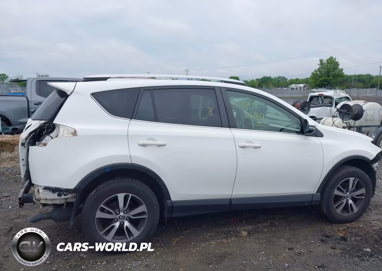 2016 Toyota Rav4 Xle VIN:JTMWFREV9GJ084566 - 14