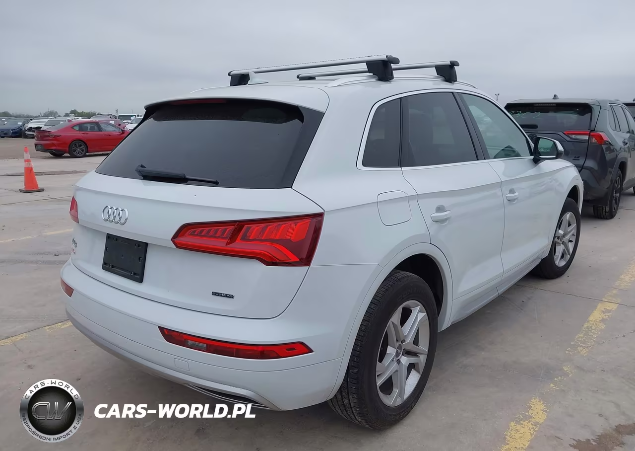 2019 Audi Q5 45 Premium VIN:WA1ANAFY9K2134967 - 4
