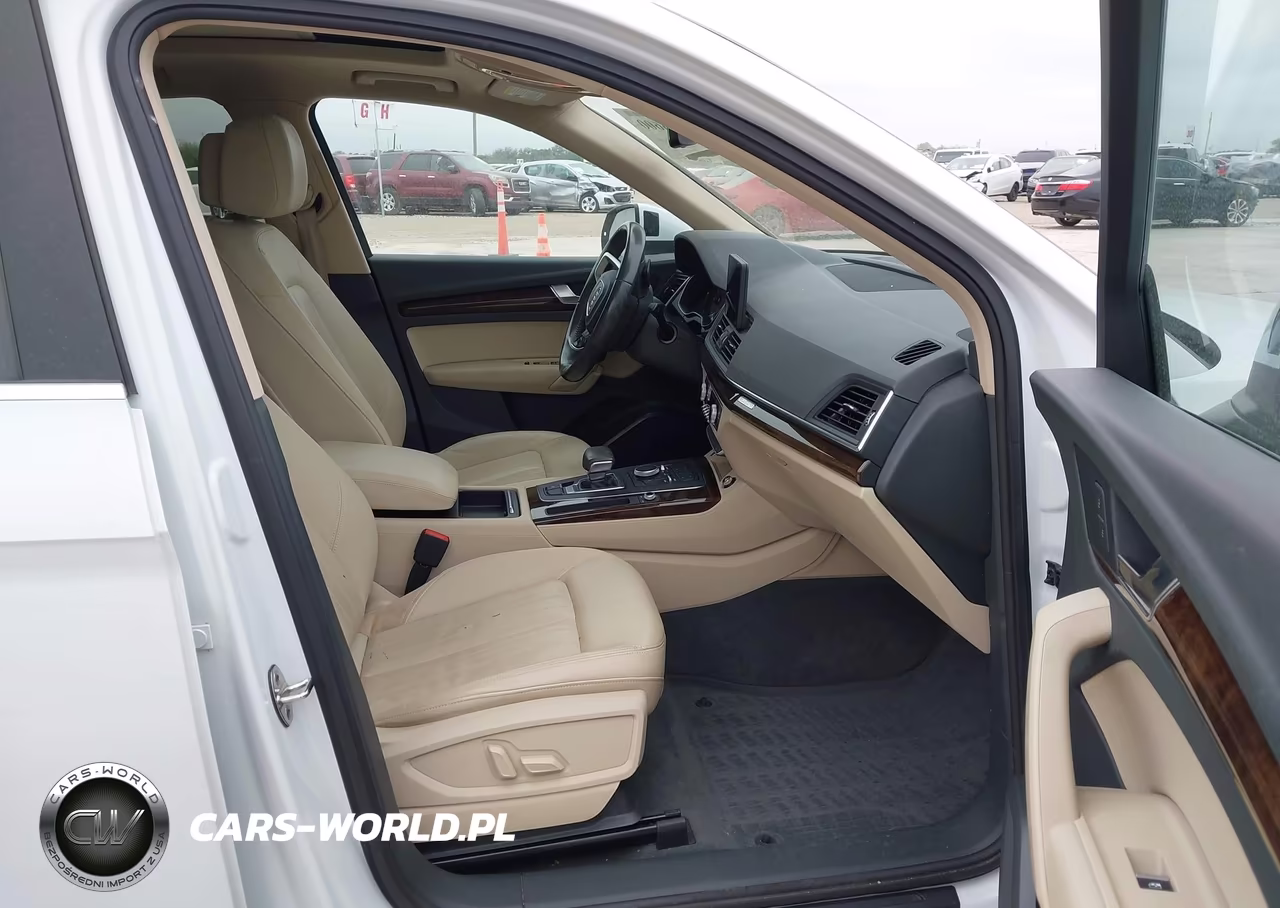 2019 Audi Q5 45 Premium VIN:WA1ANAFY9K2134967 - 5