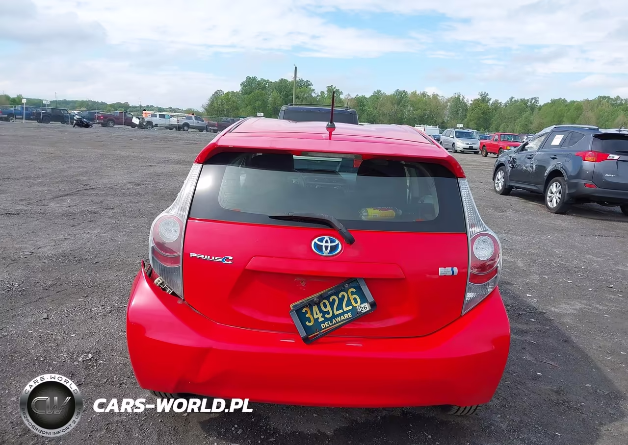 2013 Toyota Prius C Two VIN:JTDKDTB3XD1544107 - 16