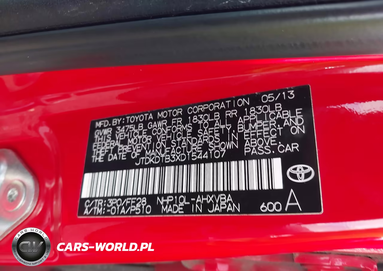 2013 Toyota Prius C Two VIN:JTDKDTB3XD1544107 - 9